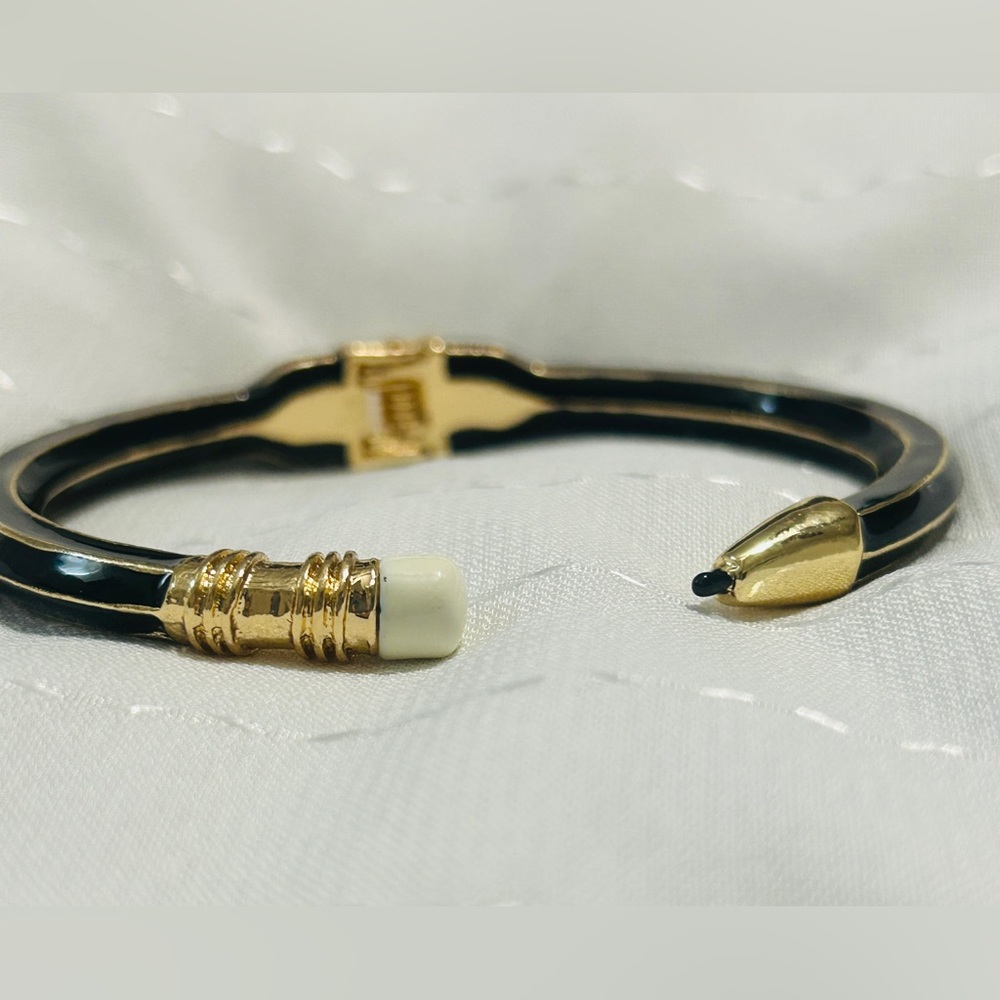 Plunder Pencil Shaped Elegant Black and Gold Open Cuff Bracelet. - Picture 3 of 6